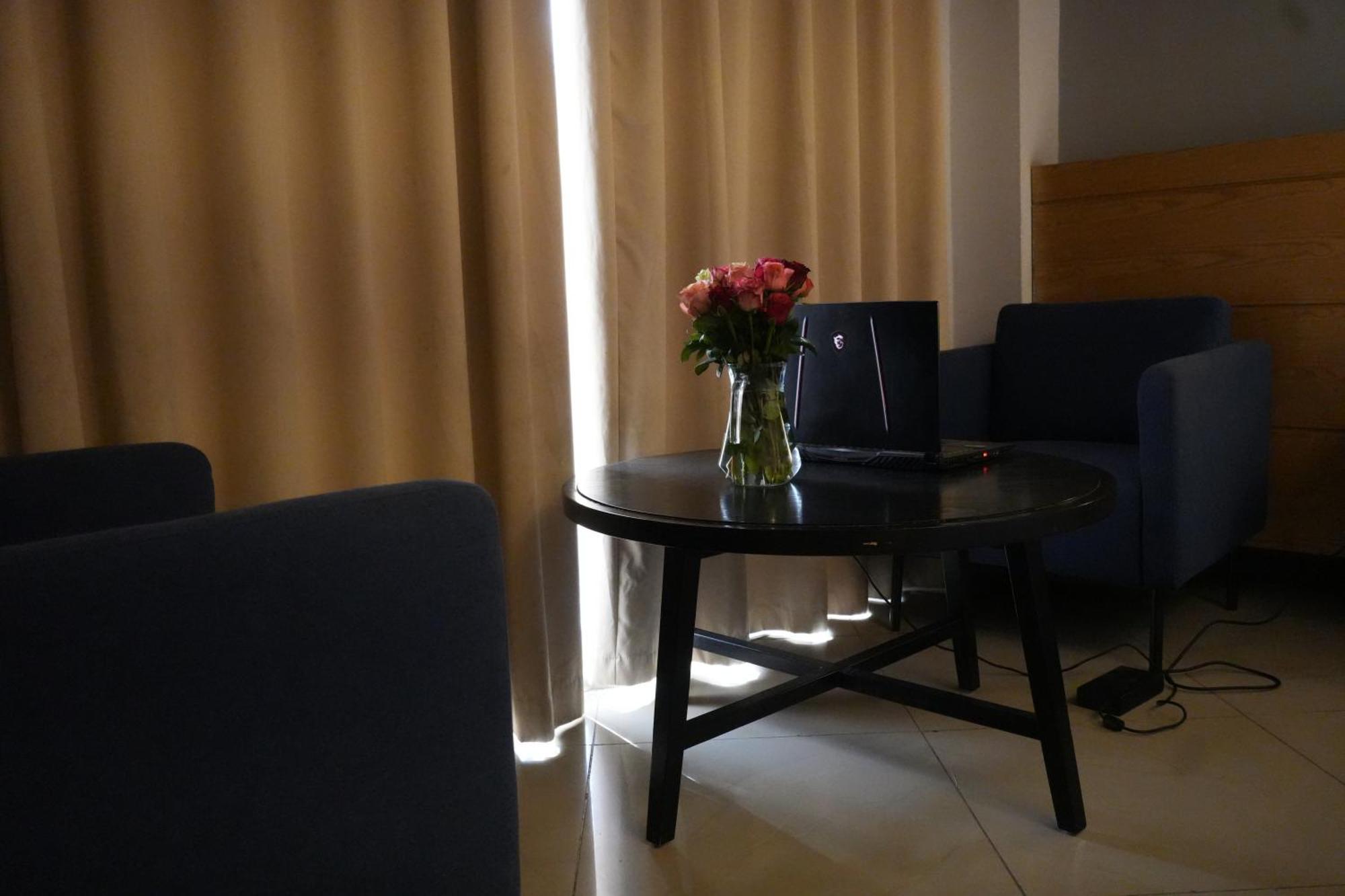 Mazeki Addis Boutique Hotel Eksteriør bilde